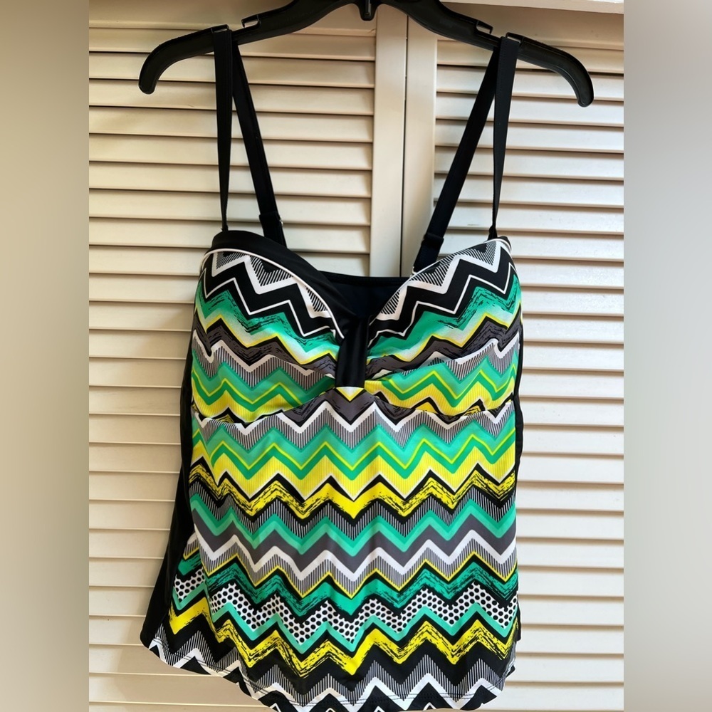 Women’s Sz Large Swimsuit Top